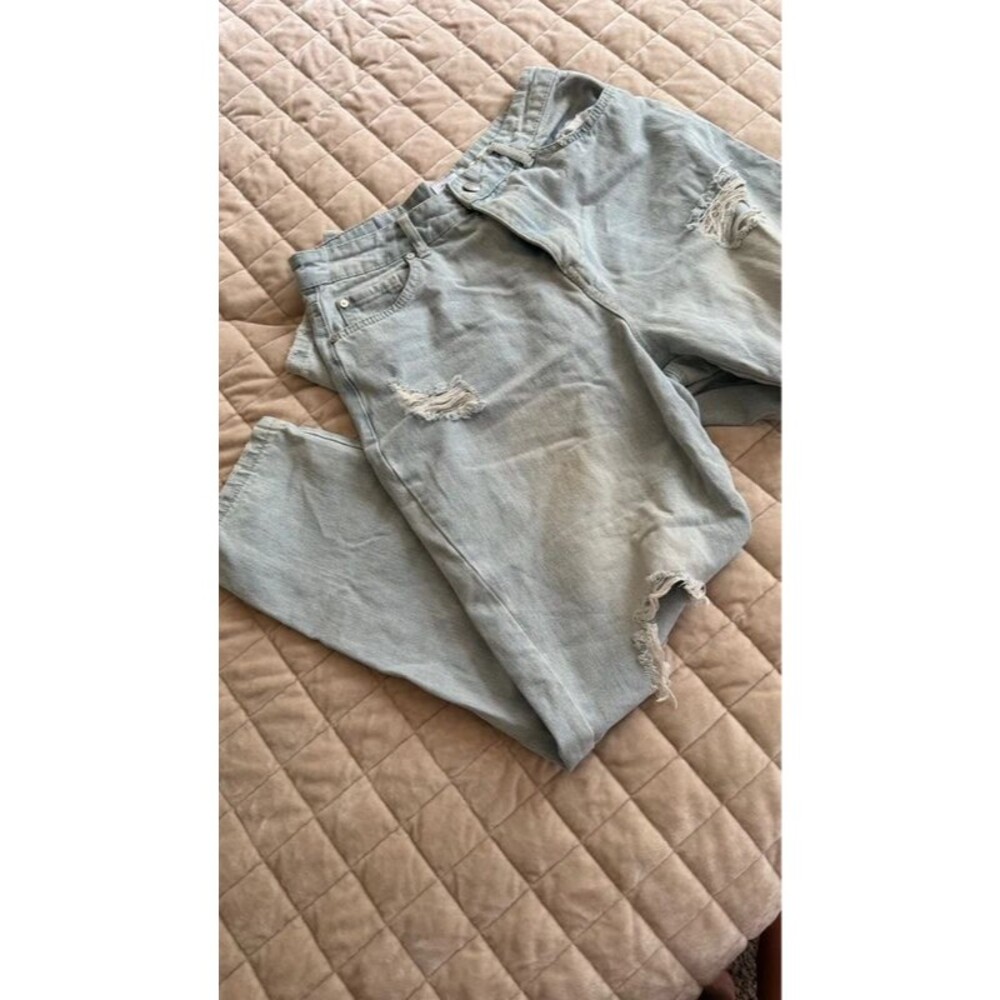 Y2K Light Wash Ripped Distressed Baggy Jeans Denim Blvd Size 9 Skater